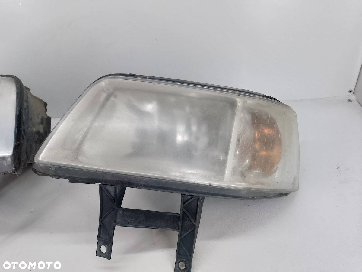 LAMPY PRZÓD KOMPLET VW TRANSPORTER T5 7H1941016N  7H1941015N 2.5 TDI - 3