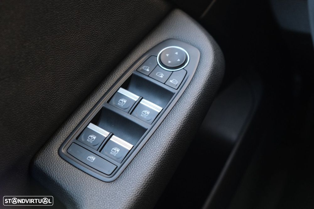 Renault Clio 1.0 TCe Techno - 19