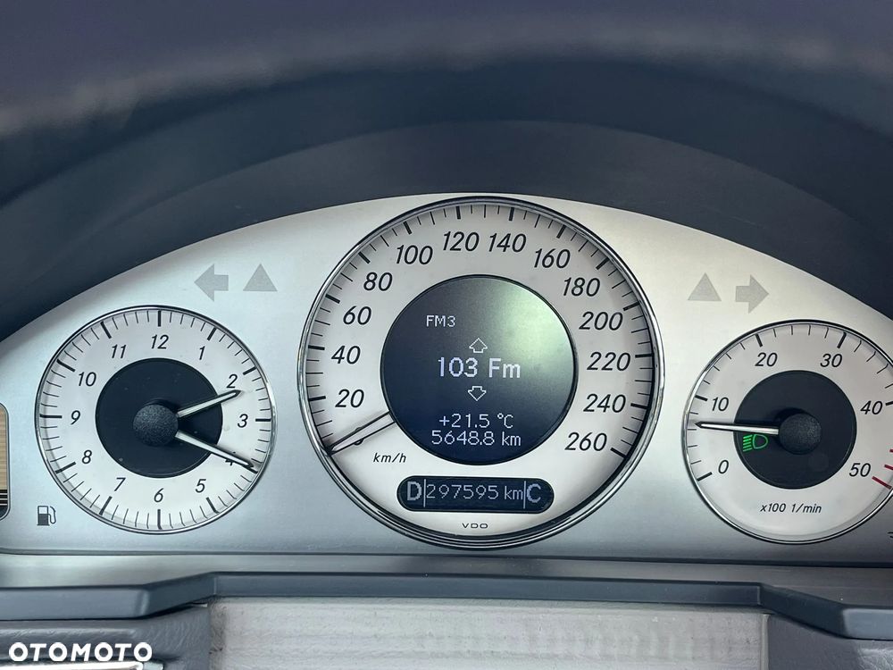 Mercedes-Benz Klasa E - 15