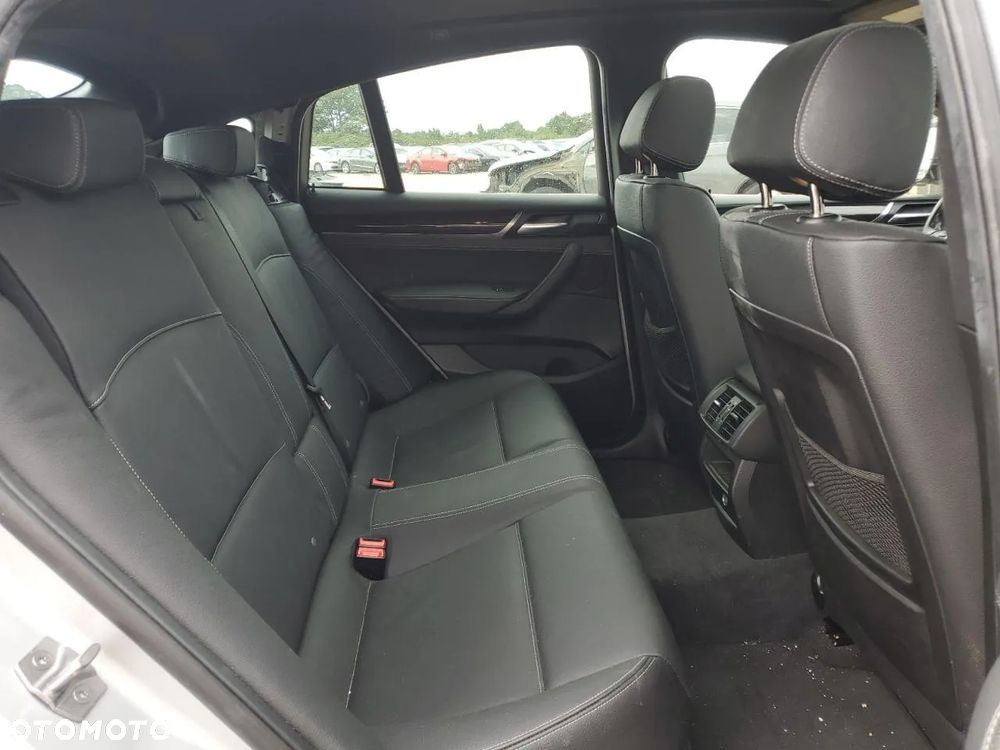 BMW X4 - 10