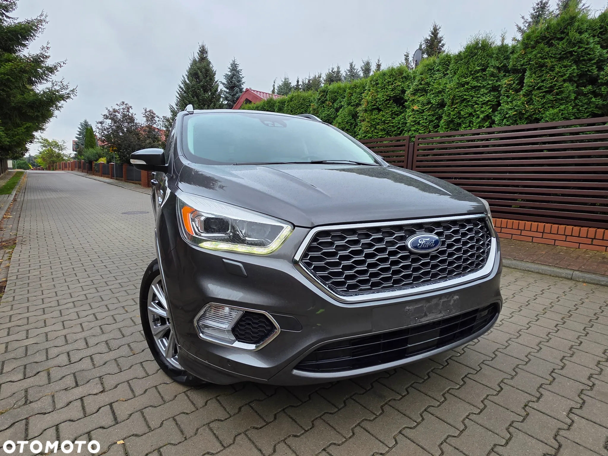 Ford Kuga - 27