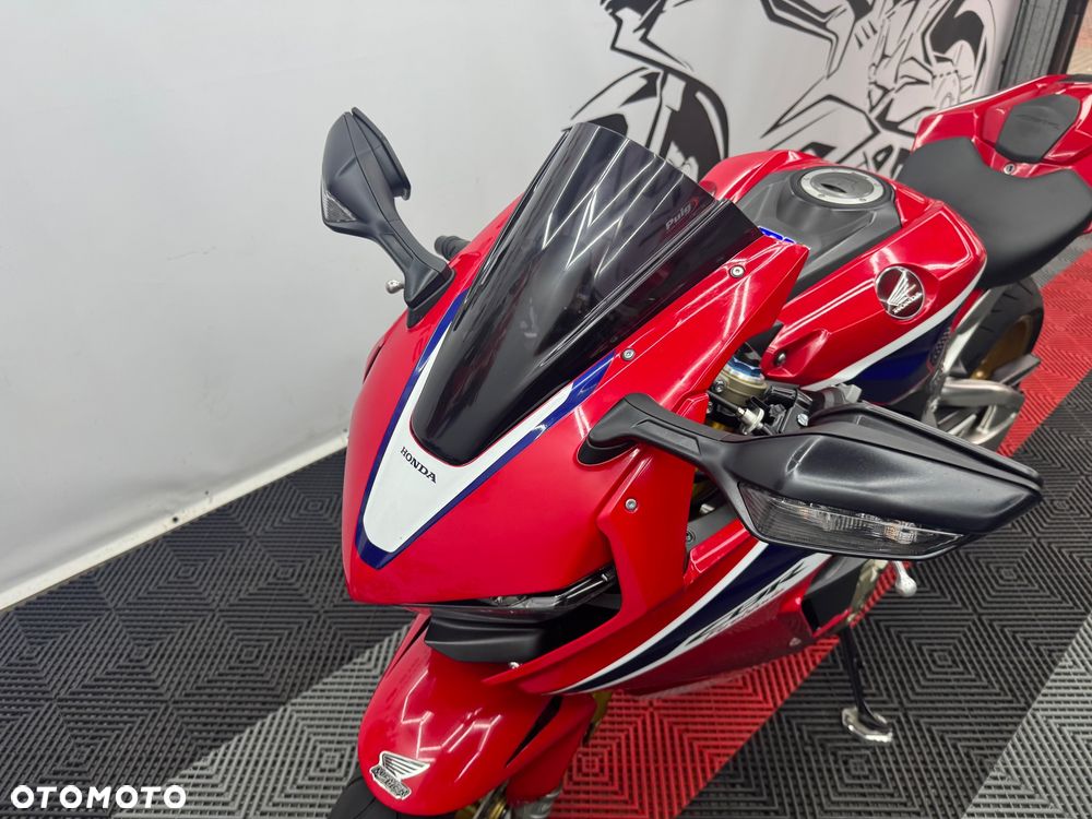 Honda CBR - 12