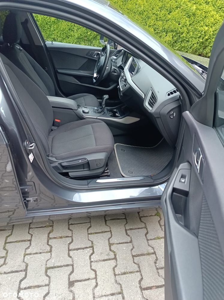BMW Seria 1 118i - 3