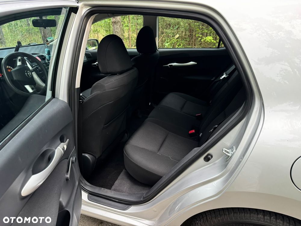 Toyota Auris - 14