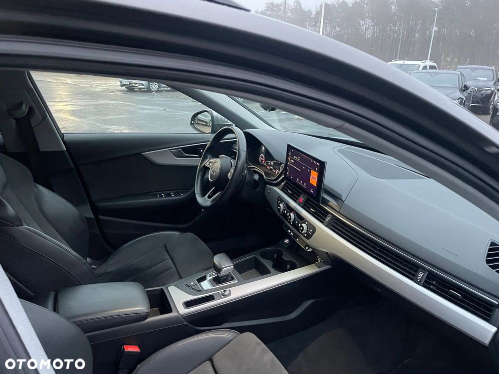 Audi A4 Avant 2.0 TDI S tronic - 9