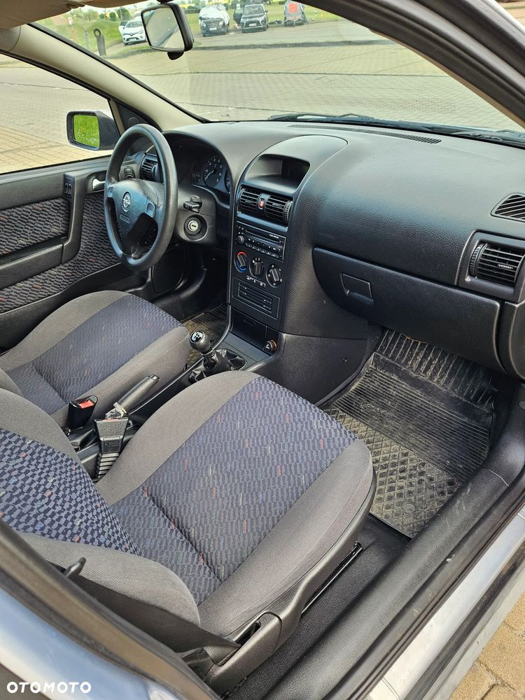 Opel Astra - 10