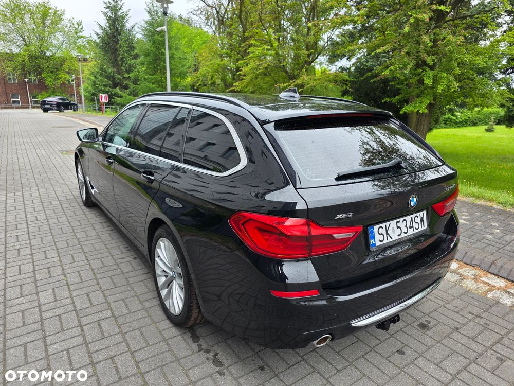 BMW Seria 5 520d Luxury Line - 11