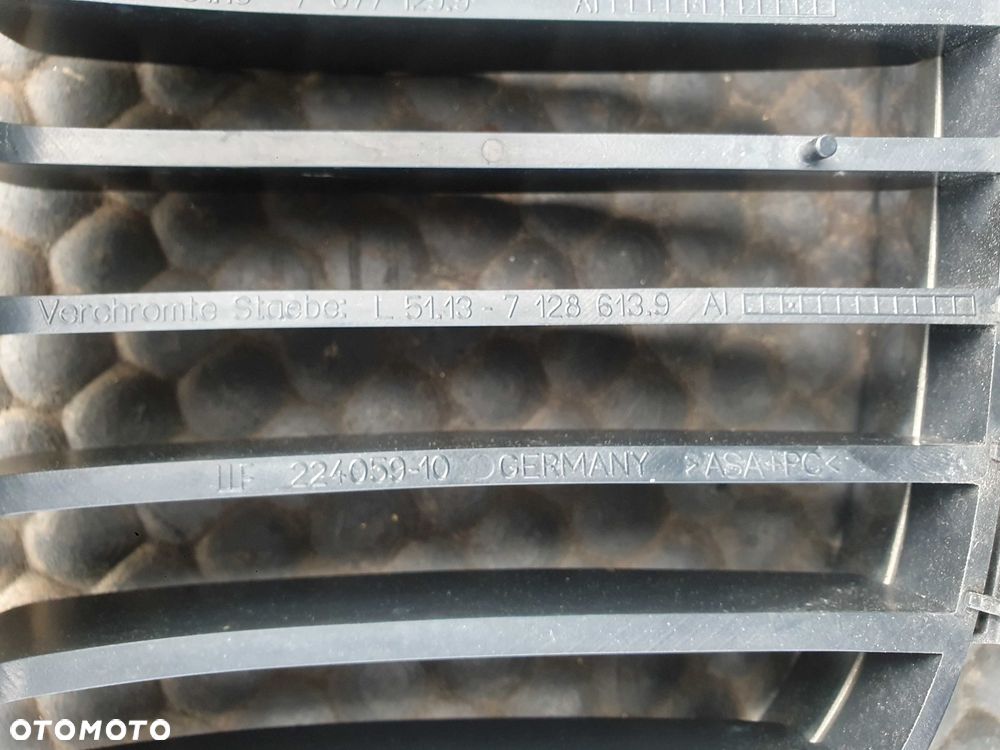 Kratka 7128613 7128614 7906809 Atrapa Nerki Nerka Gril Atrapka Zderzaka Przód M-Pakiet BMW 1 E81 E87 LCI Lift - 13