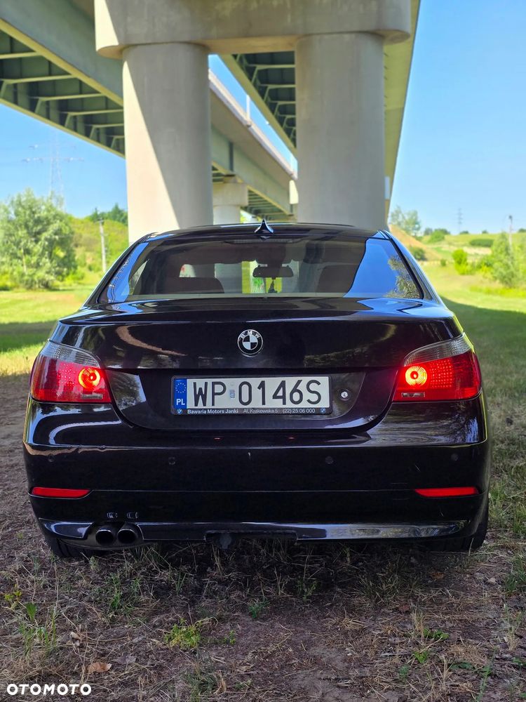 BMW Seria 5 525d - 5