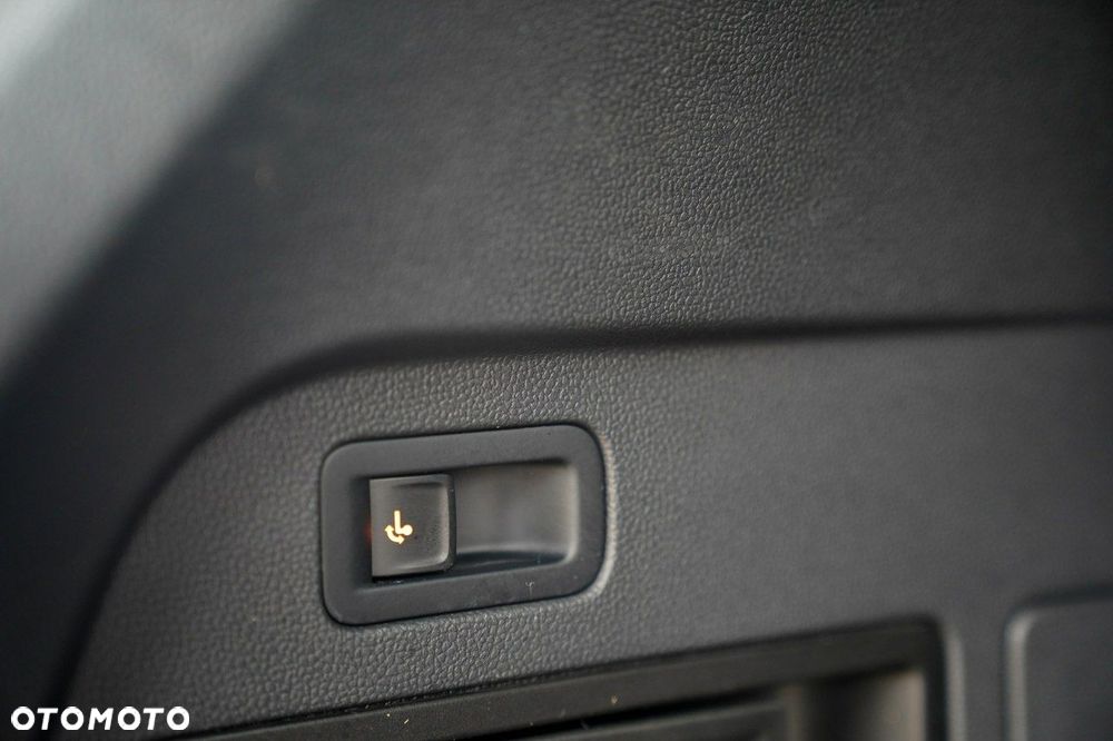 Volkswagen Tiguan Allspace - 17