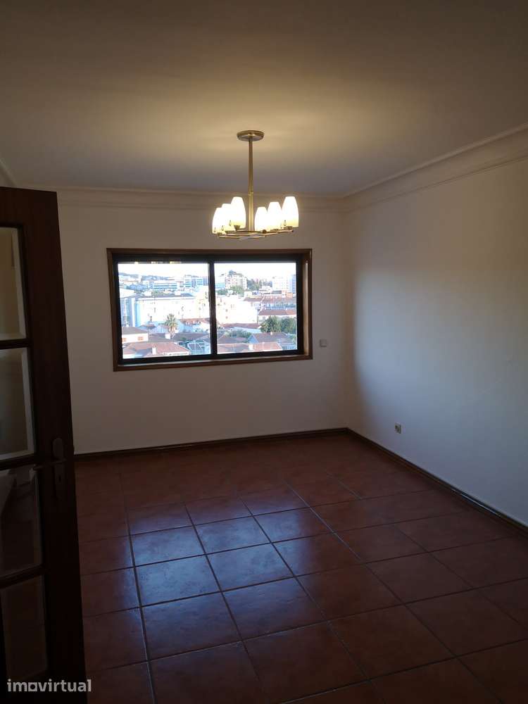 T2 em Ermesinde |pronto a habitar | perto Estação CP e paragem - Grande imagem: 2/17
