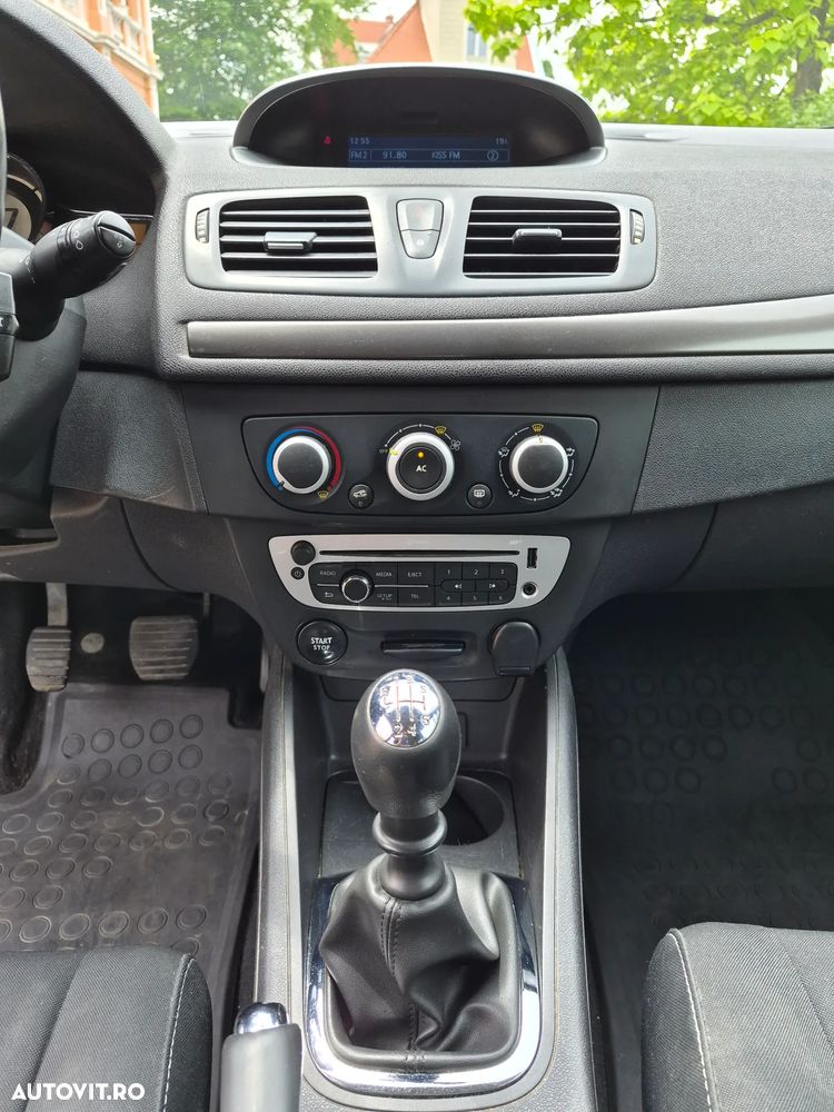 Renault Megane ENERGY dCi 110 Start & Stop LIMITED - 4