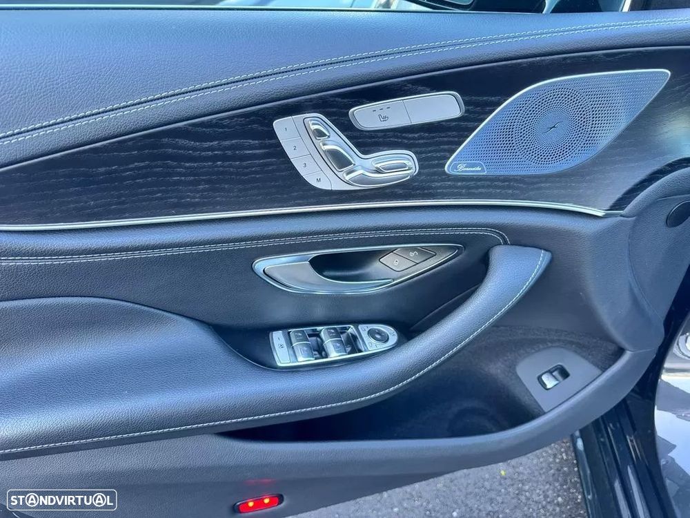 Mercedes-Benz CLS 400 d 4Matic AMG Line - 12