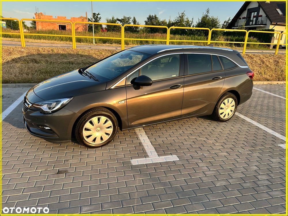 Opel Astra - 1