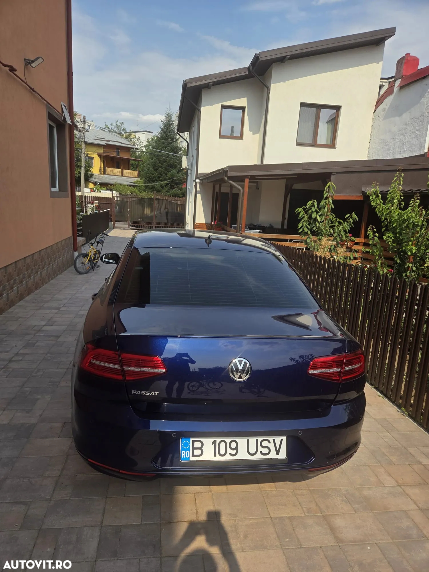 Volkswagen Passat 1.6 TDI DSG Comfortline - 5
