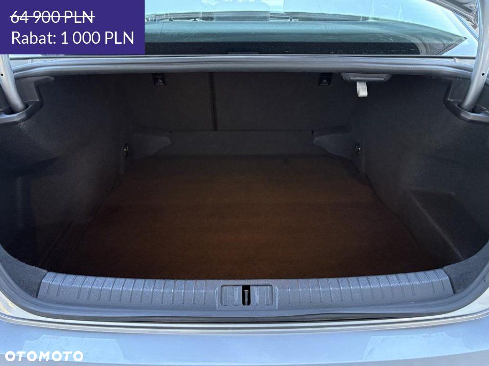 Volkswagen Passat - 25