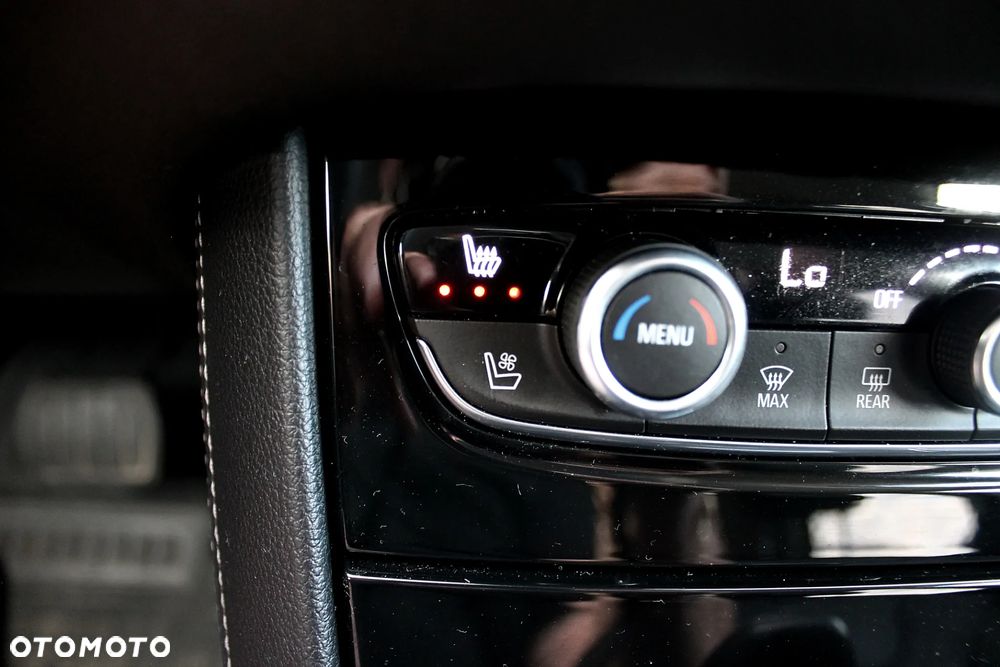 Opel Grandland X 2.0 D Start/Stop Automatik Business Innovation - 30