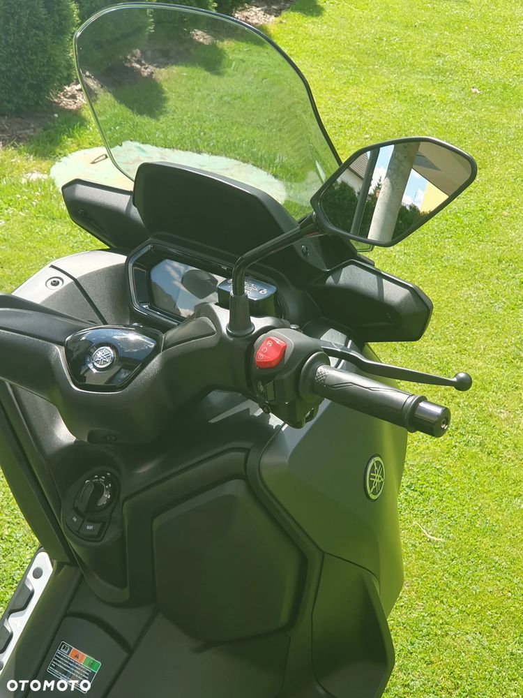 Yamaha X-max - 8