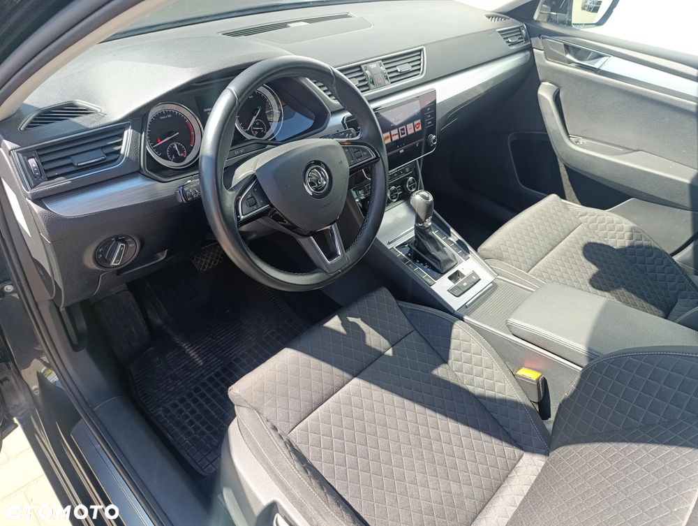 Skoda Superb 2.0 TSI Ambition DSG - 17