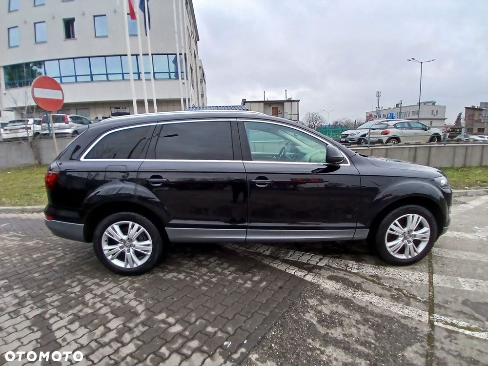 Audi Q7 3.0 TFSI Quattro Tiptronic - 7