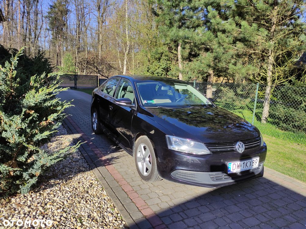 Volkswagen Jetta 1.6 TDI BMT Comfortline - 1