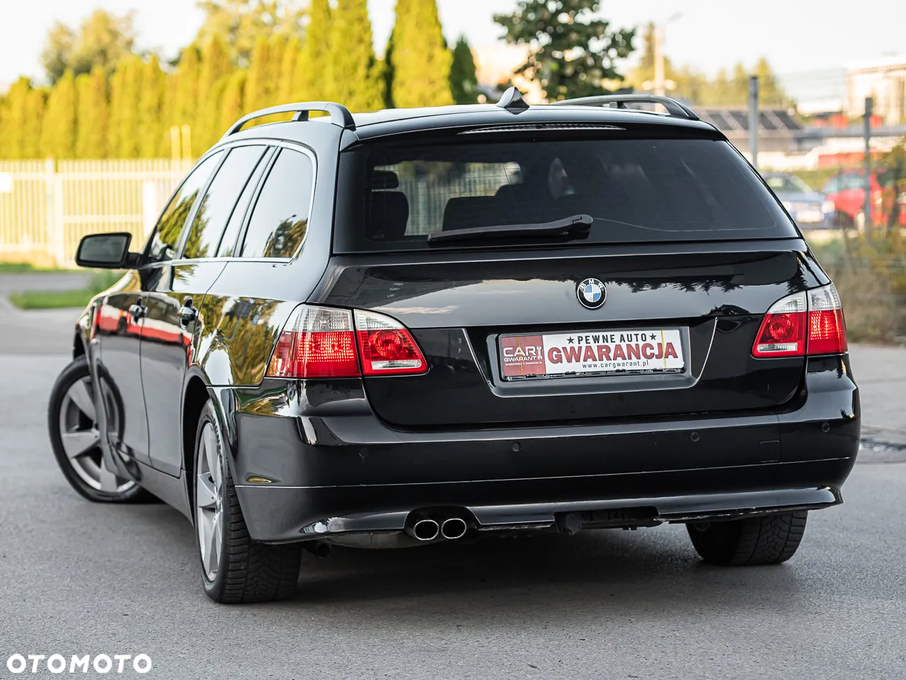 BMW Seria 5 525xi Touring - 8