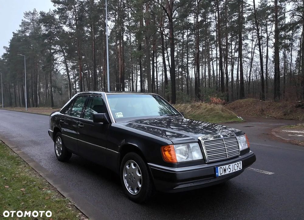 Mercedes-Benz Klasa E - 1