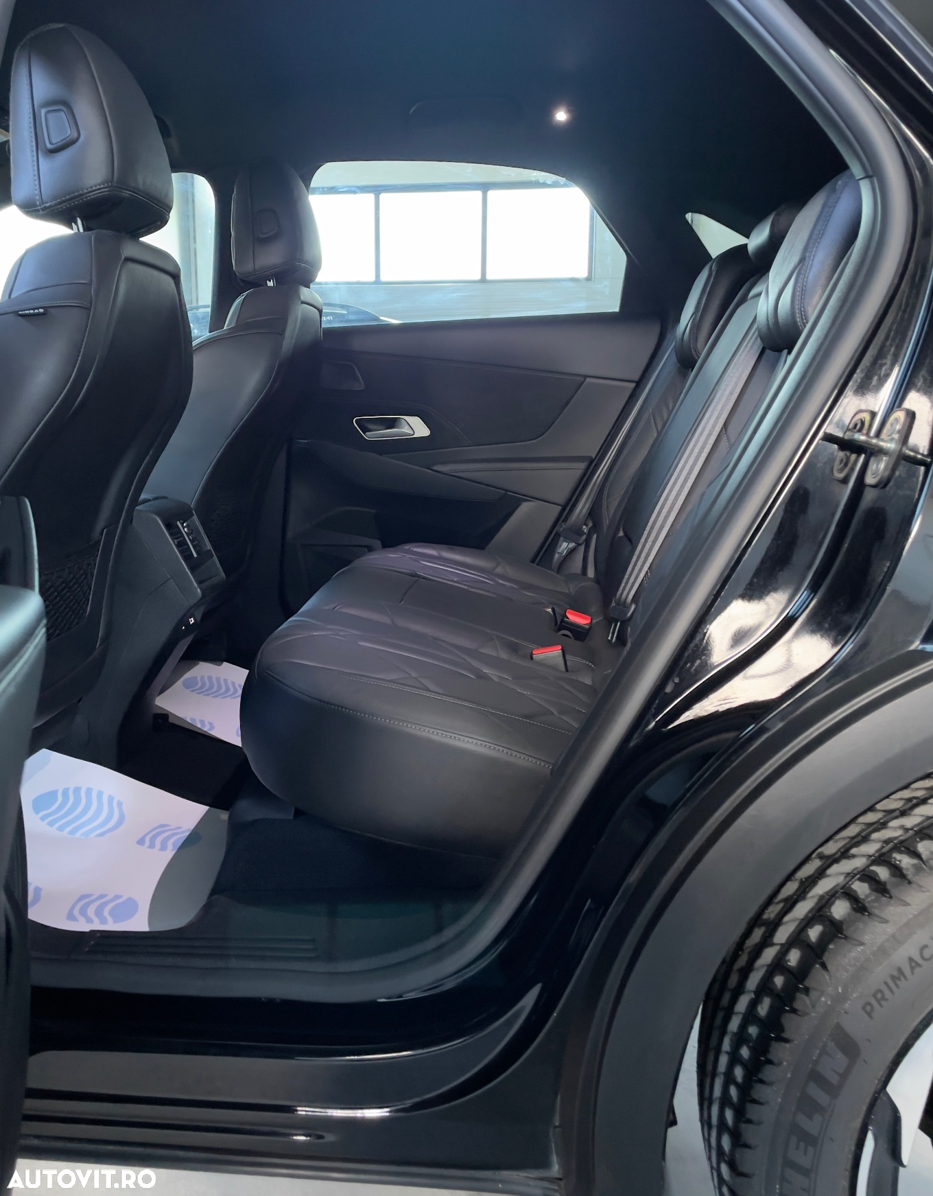 DS Automobiles DS 7 Crossback - 17