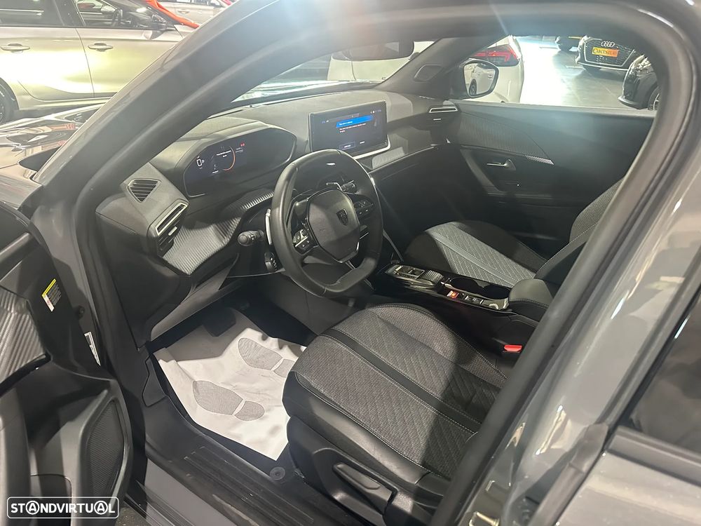 Peugeot 2008 1.2 PureTech Style - 7