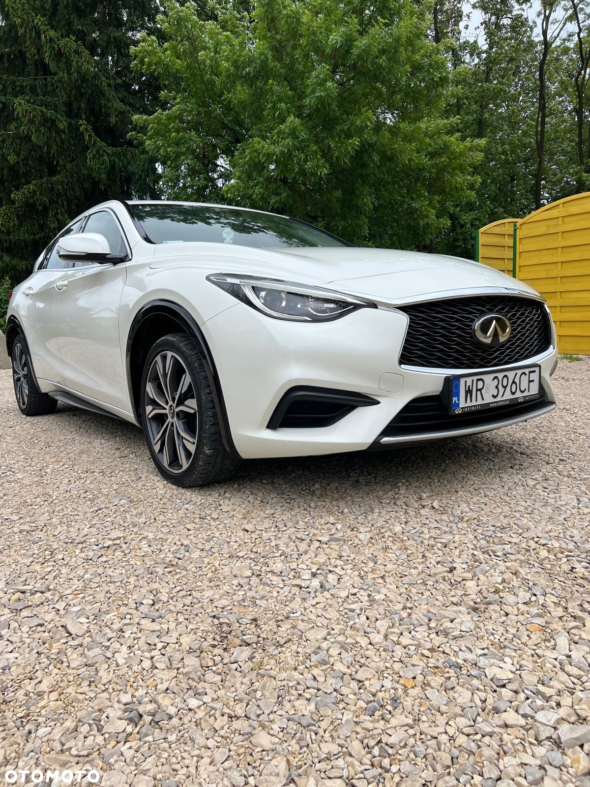 Infiniti Q30 1.5d - 13