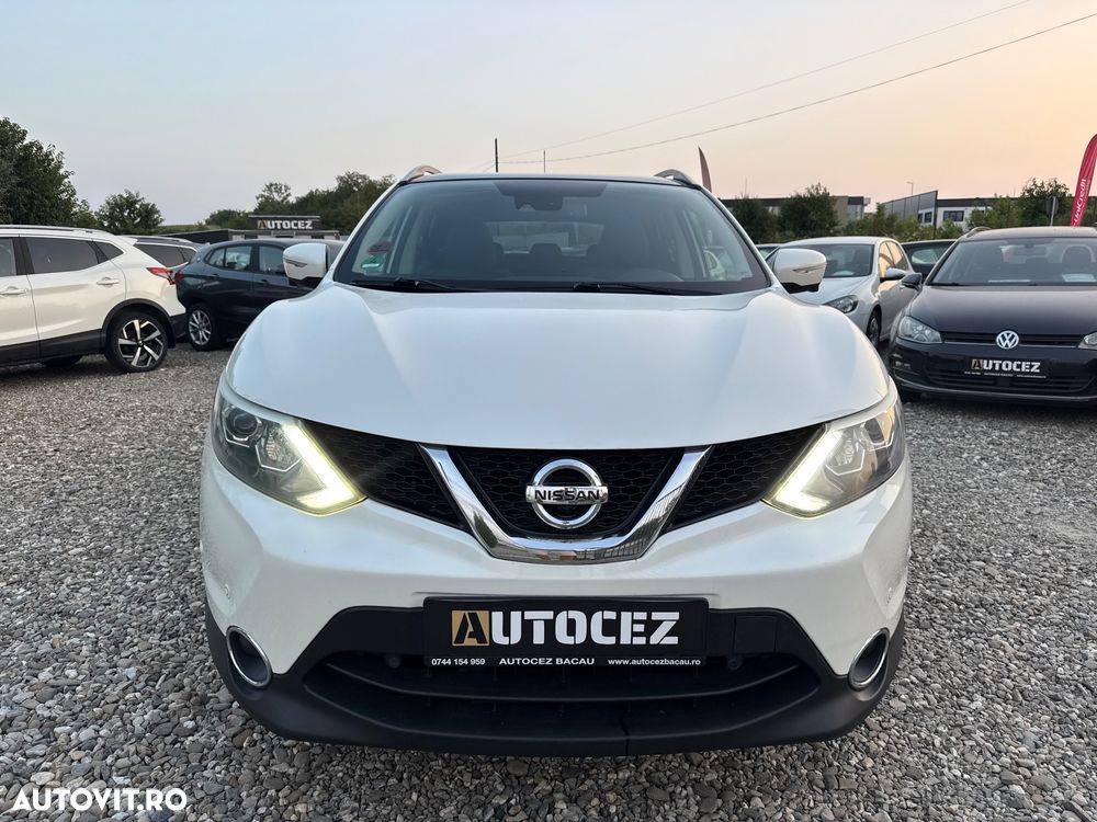 Nissan Qashqai 1.6 DCI ALL-MODE 4x4i TEKNA+ - 3