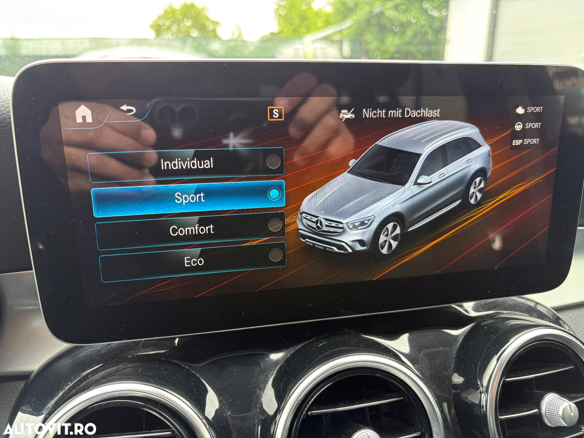 Mercedes-Benz GLC 200 d 4Matic 9G-TRONIC Exclusive - 33
