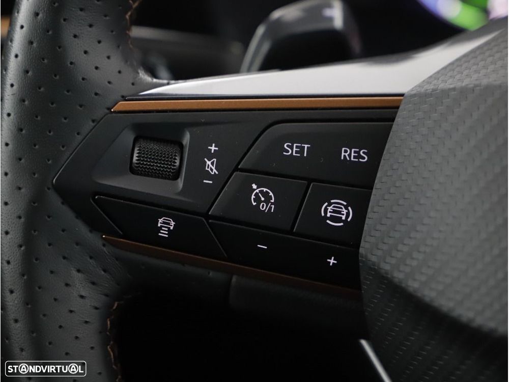 CUPRA Formentor 1.4 e-Hybrid DSG — fotografia 35