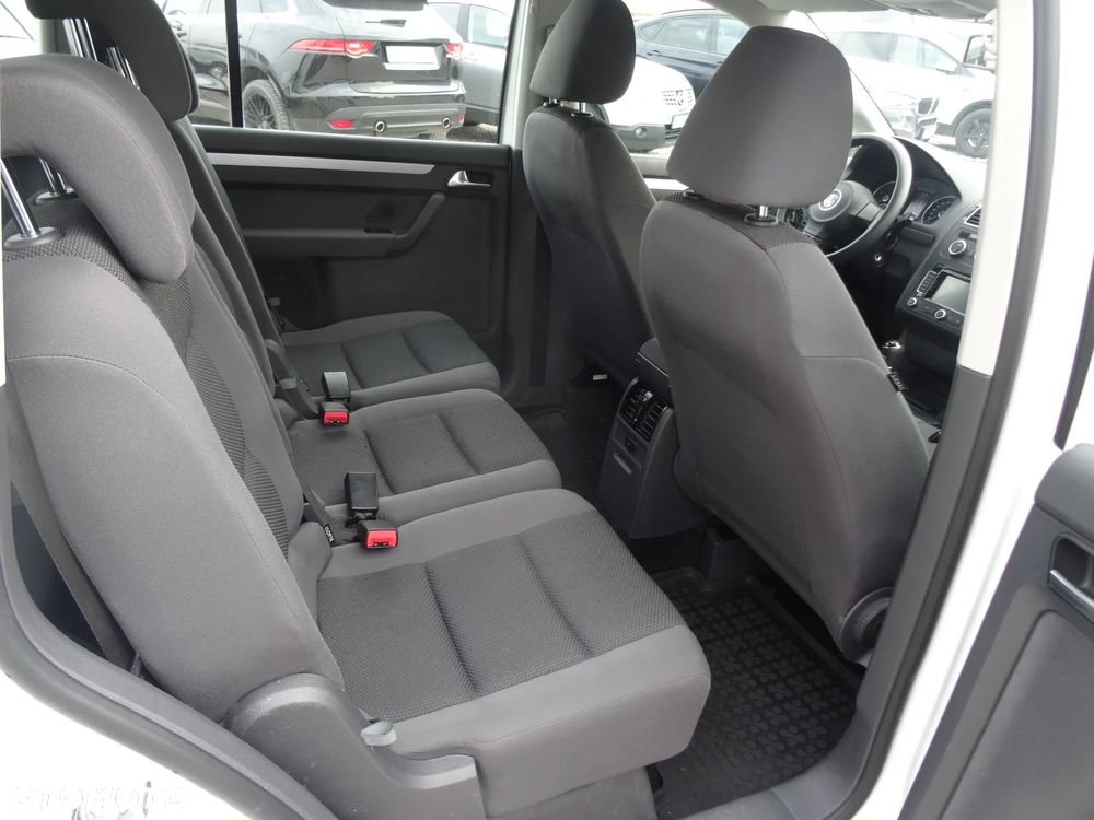 Volkswagen Touran 1.2 TSI BlueMot CityLine - 19