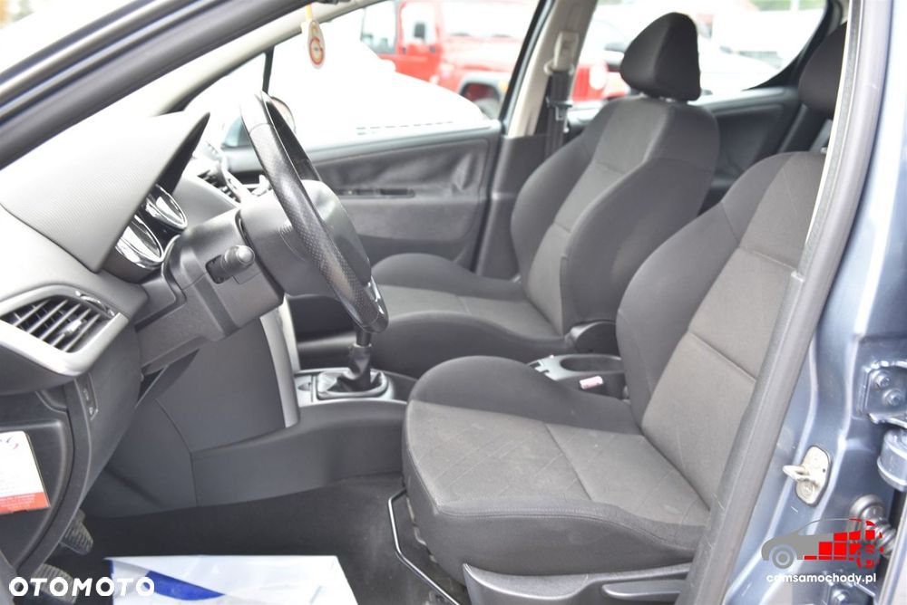 Peugeot 207 - 14