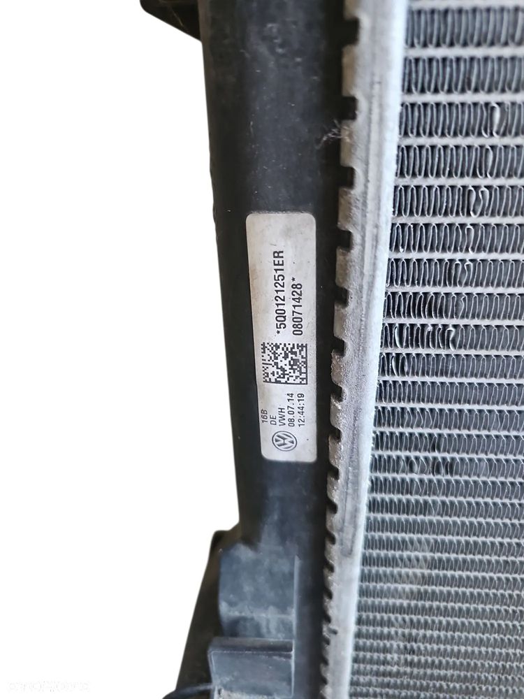 VW GOLF VII 7 KOMPLET CHŁODNICA WODY DWIE SZTUKI 5Q0121251ER 5Q0121251AH - 2