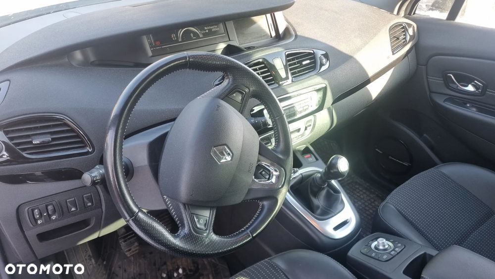 Renault Scenic 1.2 TCE Energy Bose Edition - 11