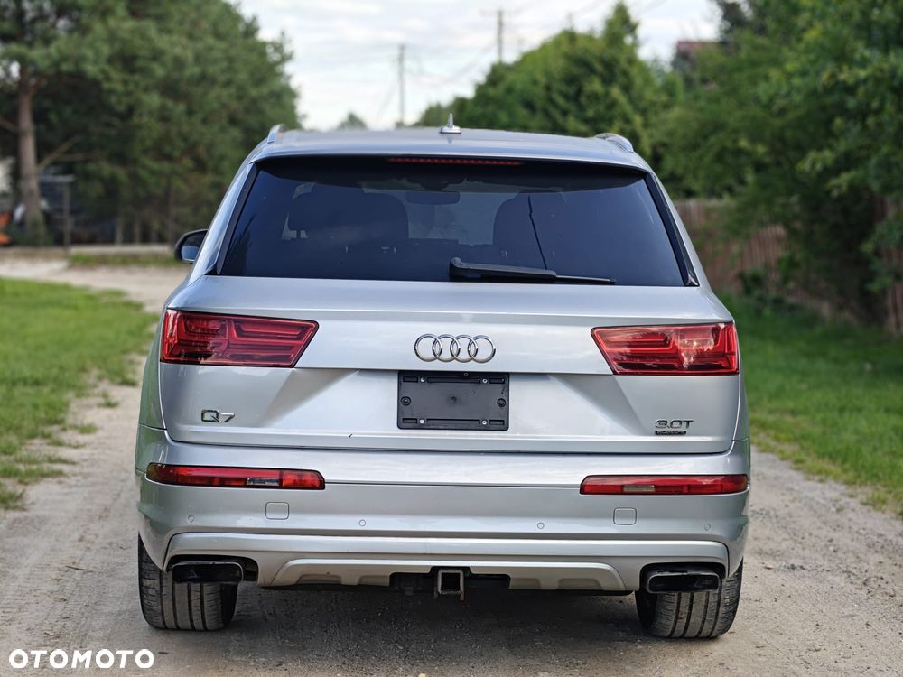 Audi Q7 3.0 TFSI Quattro Tiptronic - 4