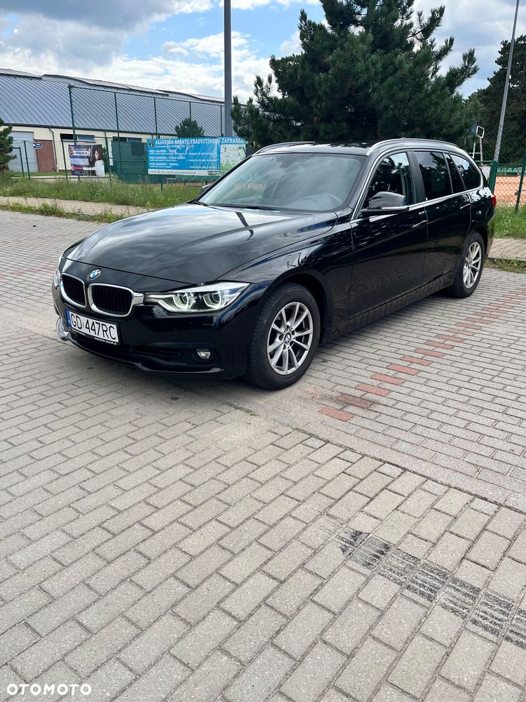 BMW Seria 3 320i xDrive Advantage - 2