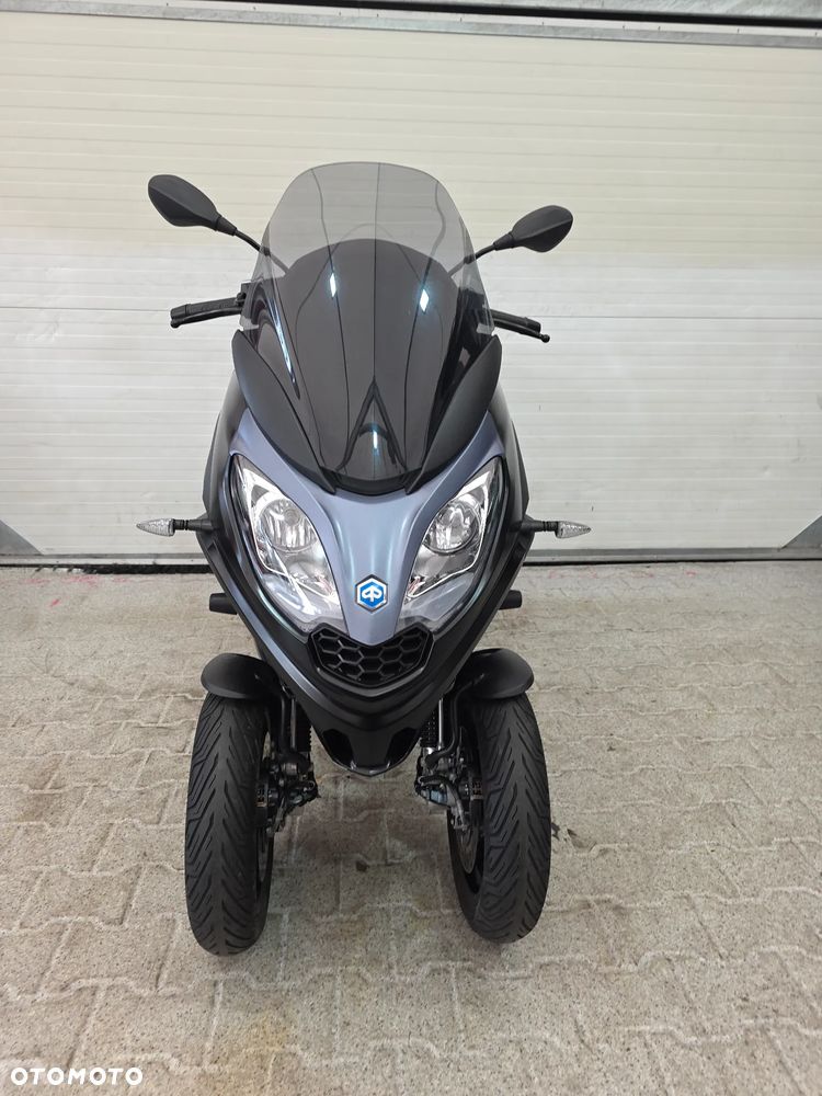 Piaggio MP-3 - 7