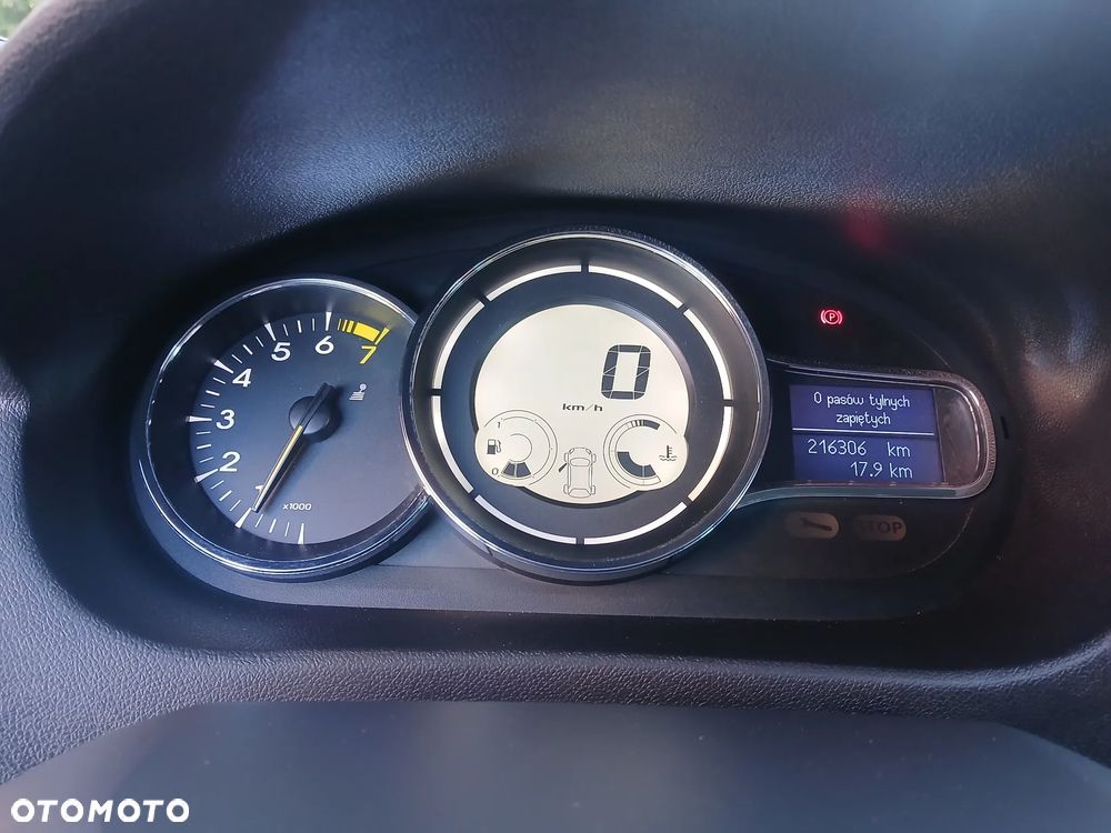 Renault Megane 1.2 16V TCe Energy Limited EU6 - 11