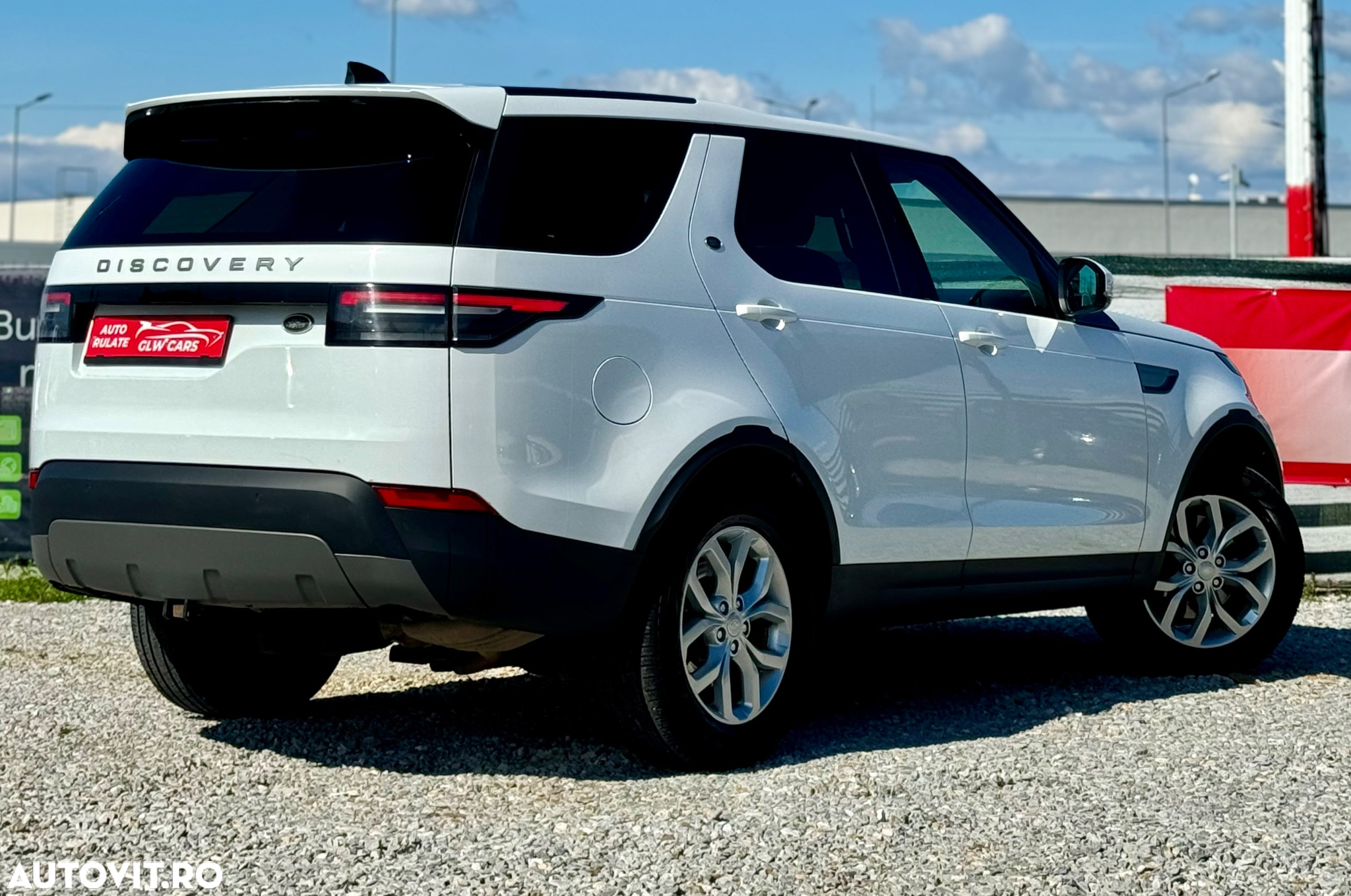 Land Rover Discovery 2.0 L TD4 HSE - 26