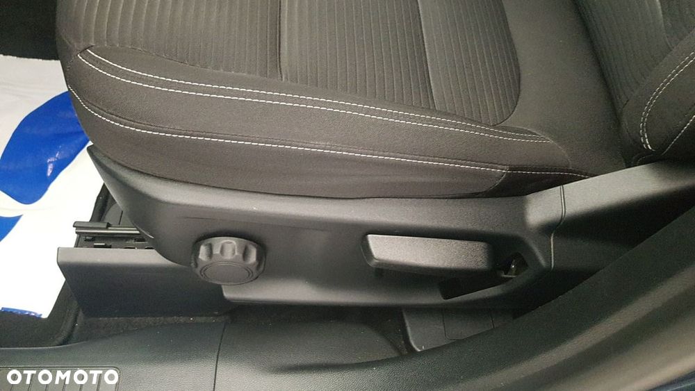 Ford Kuga - 26