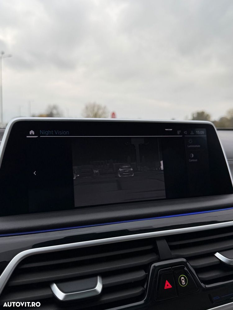 BMW Seria 7 745e AT PHEV - 9