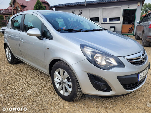 Opel Corsa 1.2 16V Cosmo