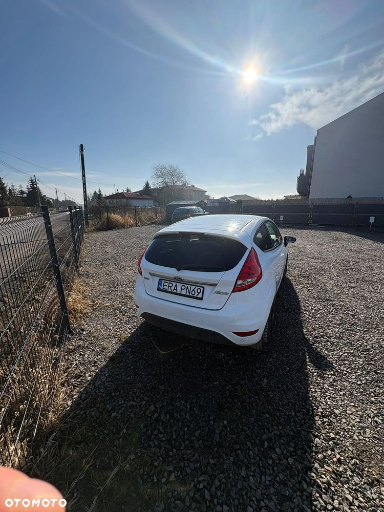 Ford Fiesta - 4
