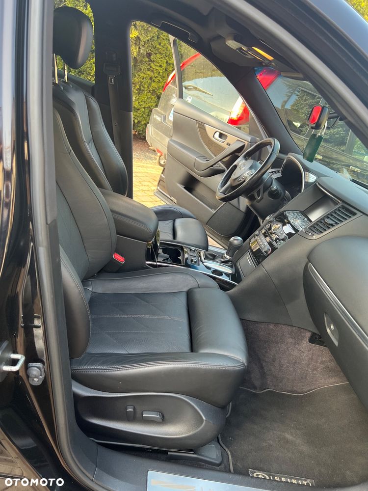 Infiniti QX70 3.0d S Premium - 17