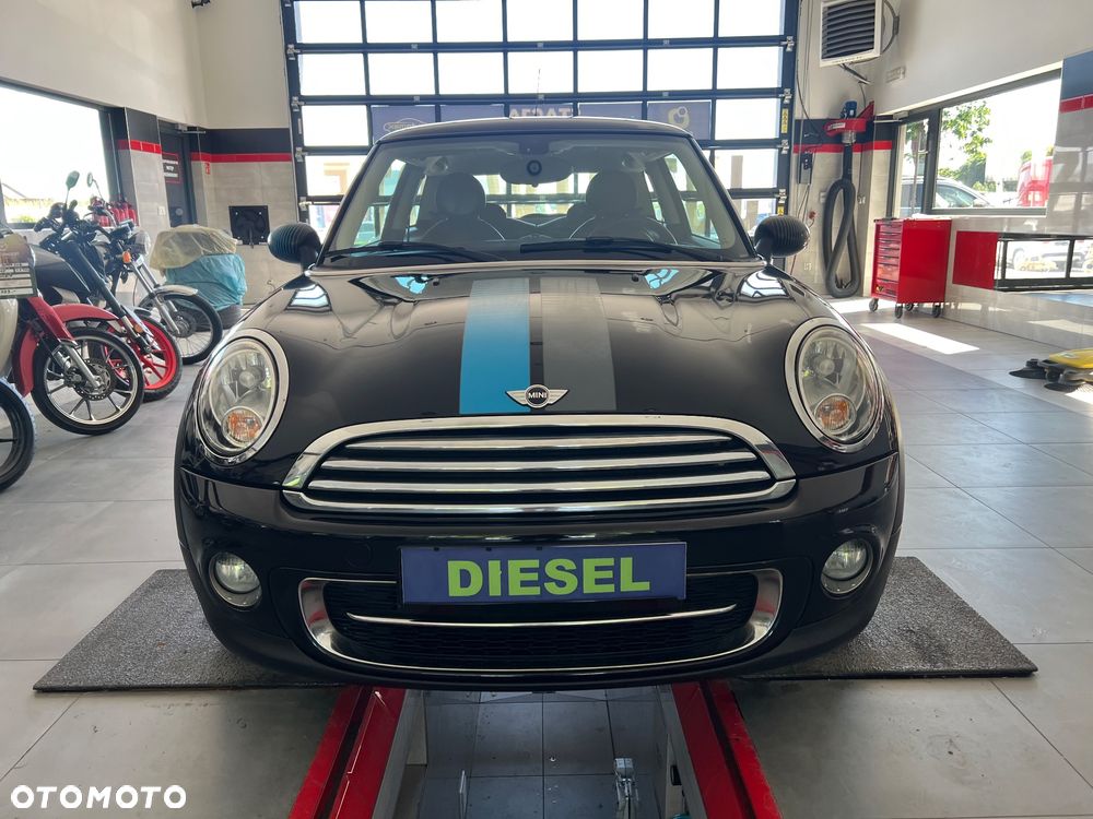 MINI Cooper D Bayswater - 11