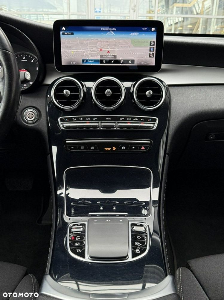 Mercedes-Benz GLC - 17