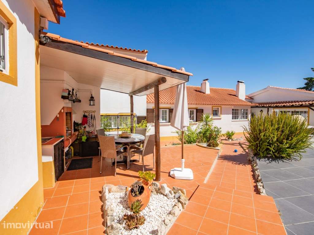 Moradia Isolada T6 - Venda Nova, Sesimbra - Grande imagem: 2/22